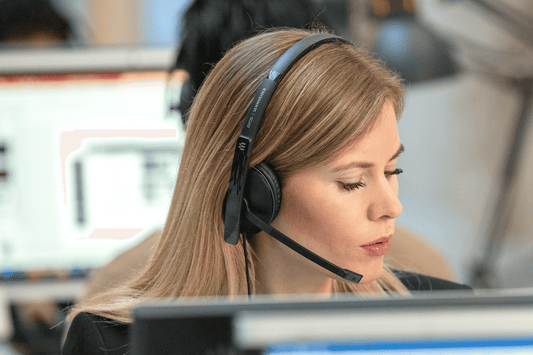 Aktivt brusreducerande (ANC) headset från EPOS - varför använda dem?